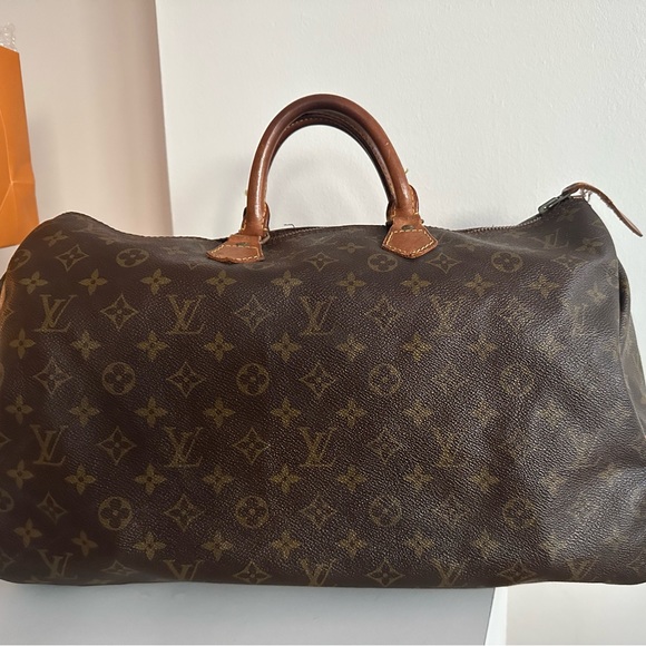 Louis Vuitton Speedy 40 - Picture 1 of 11